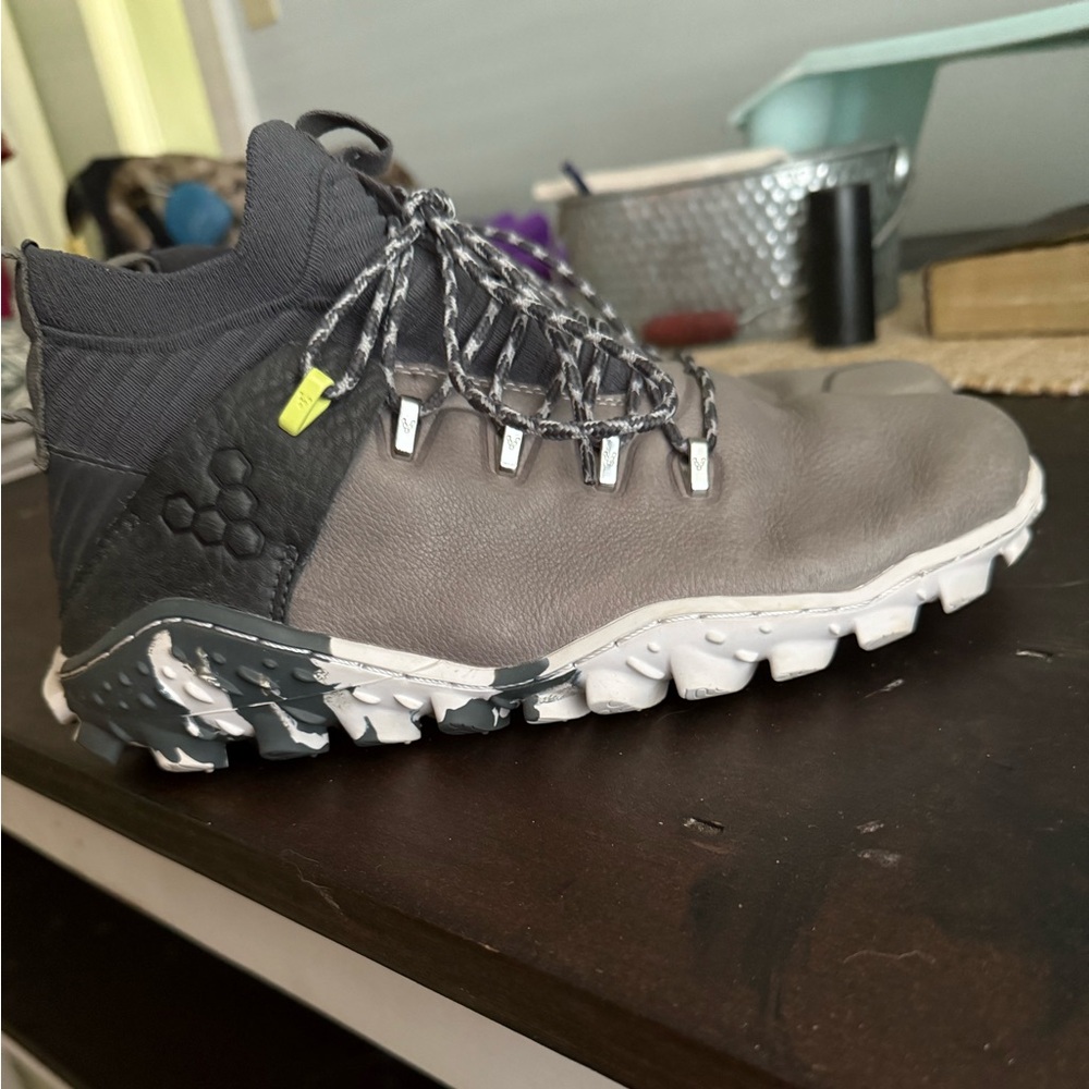 Vivobarefoot Magna Forest ESC